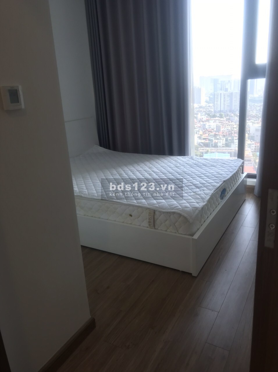 Bán căn hộ tầng cao vinhomes metropolis xem nhà liên hệ:0971899862