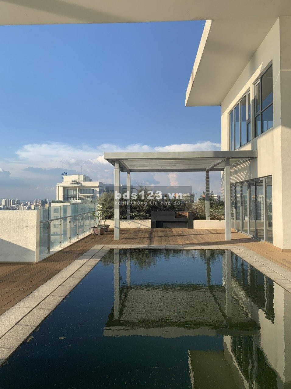 Bán Penhouse đẹp nhất dự án Đảo Kim Cương Quận 2,nhà Thô 561m2,có sân và hồ bơi riêng. Xem nhà liền