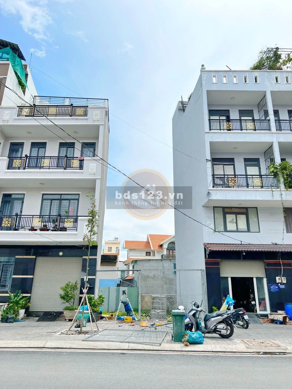 Cần bán lô đất Mặt Tiền Khu Dân Cư Nam Long, Quận 7