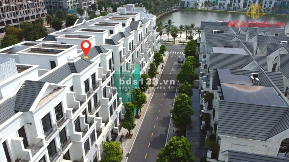Shophouse sổ đỏ lâu dài San Hô 16 đối diện 60 tòa chung cư giá 13.6 tỷ Vin Gia Lâm (0985941715)
