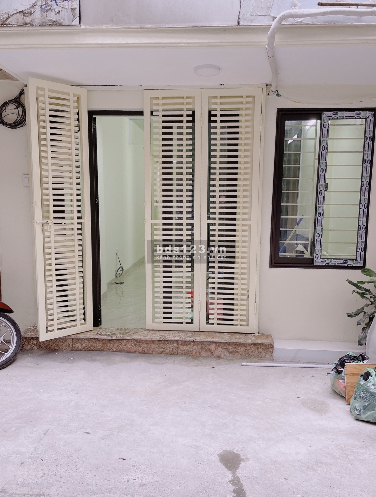 Bán nhà TT tầng 1 ở Láng Hạ, thuận tiện kinh doanh, nhà đã sửa khách mua dọn vào ở luôn