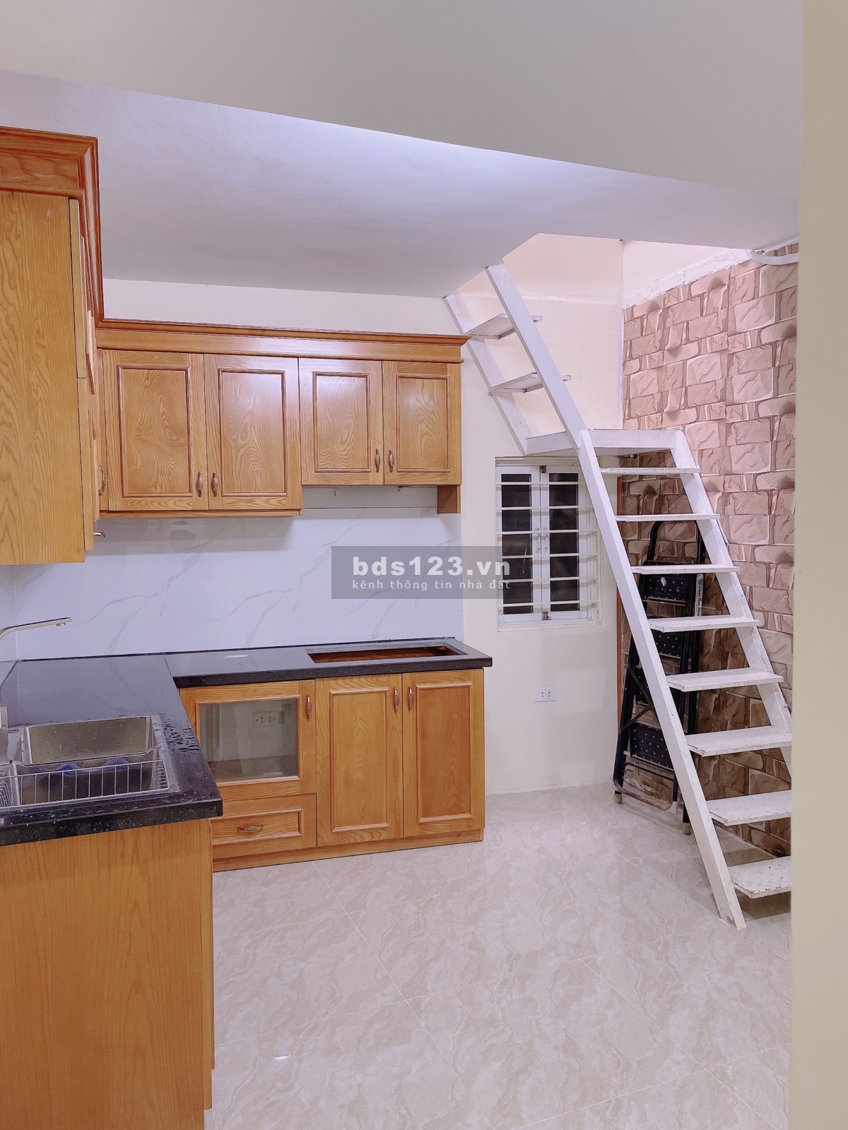 Bán nhà TT tầng 1 ở Láng Hạ, thuận tiện kinh doanh, nhà đã sửa khách mua dọn vào ở luôn
