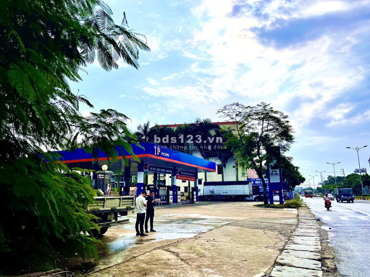 Bán lô đất thương mại, bán kèm cây xăng mặt đường quốc lộ lớn nối Vĩnh Phúc - Hà Nội