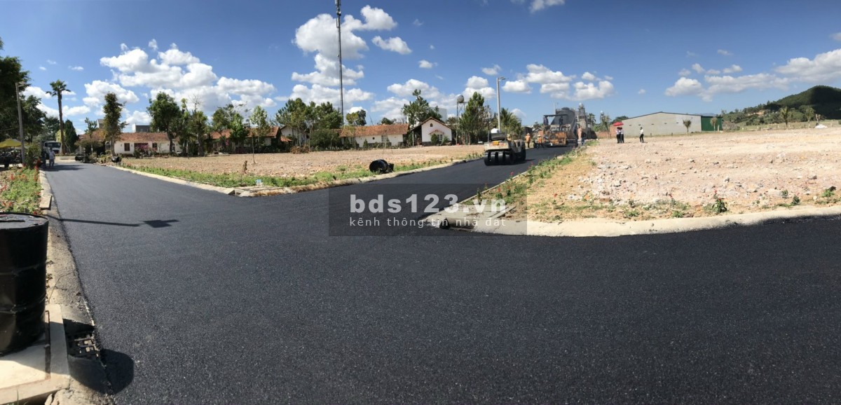 Bán lô đất đẹp thổ cư 120m2, giá 10.5 triệu/m2, khu dân cư, pháp lý đủ