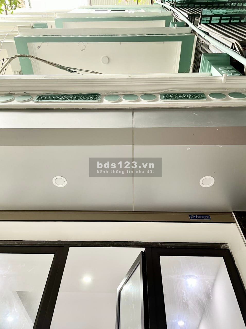 Bán gấp nhà chính chủ Mai Dịch, quận Cầu Giấy, DT 45m² x 5 tầng, mới đẹp, giá 6,8 tỷ