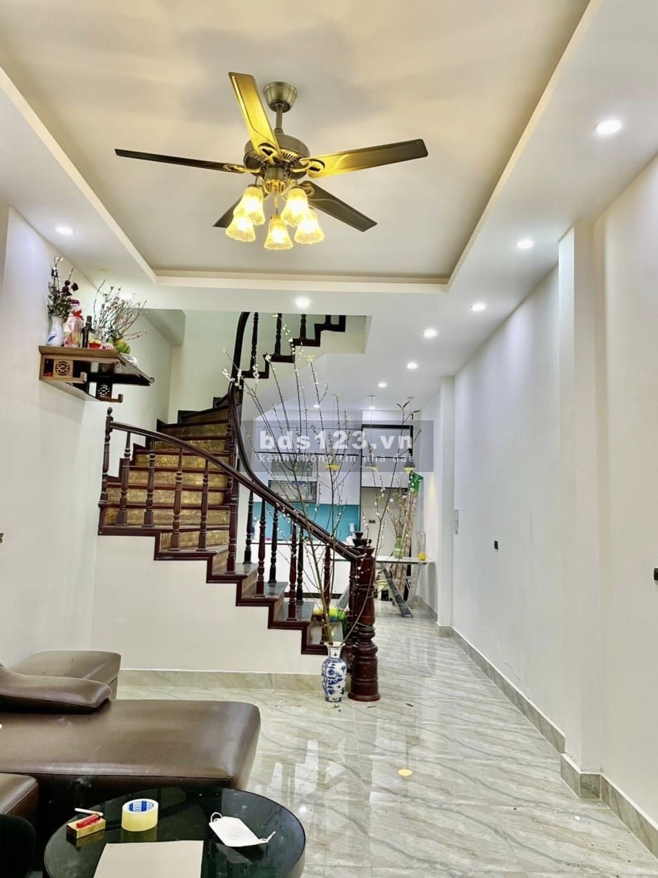 Bán gấp nhà chính chủ Mai Dịch, quận Cầu Giấy, DT 45m² x 5 tầng, mới đẹp, giá 6,8 tỷ