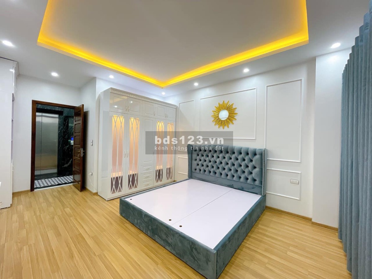 Bán nhà hiếm, kinh doanh đỉnh, ô tô vào nhà Âu Cơ,26m² x4tầng, nhỉnh 3 tỷ