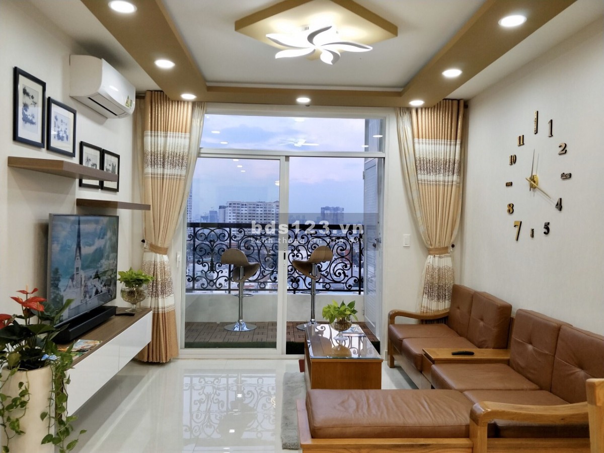 Cần cho thuê gấp căn 2PN bao đẹp , dự án Grand Riverside Q4, giá rẻ nhất thị trường