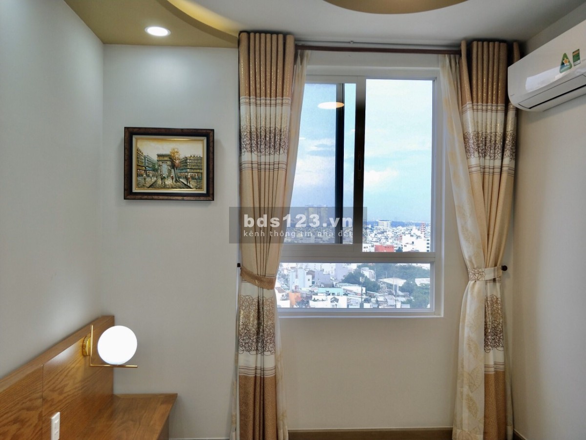 Cần cho thuê gấp căn 2PN bao đẹp , dự án Grand Riverside Q4, giá rẻ nhất thị trường