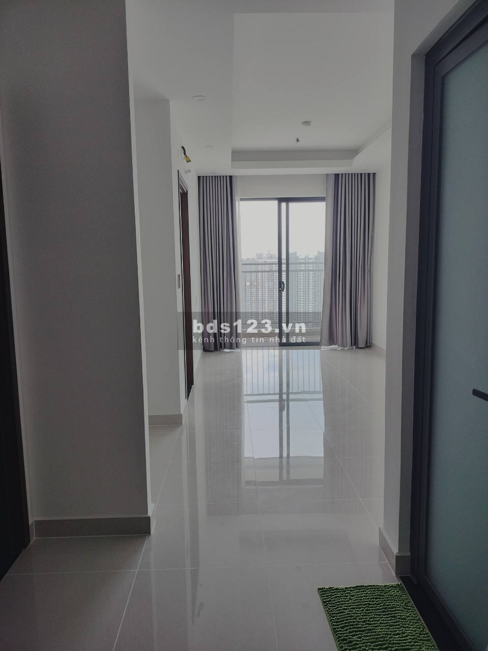 (Tin thật) Hàng thuê giá rẻ tại Q7 Riverside
