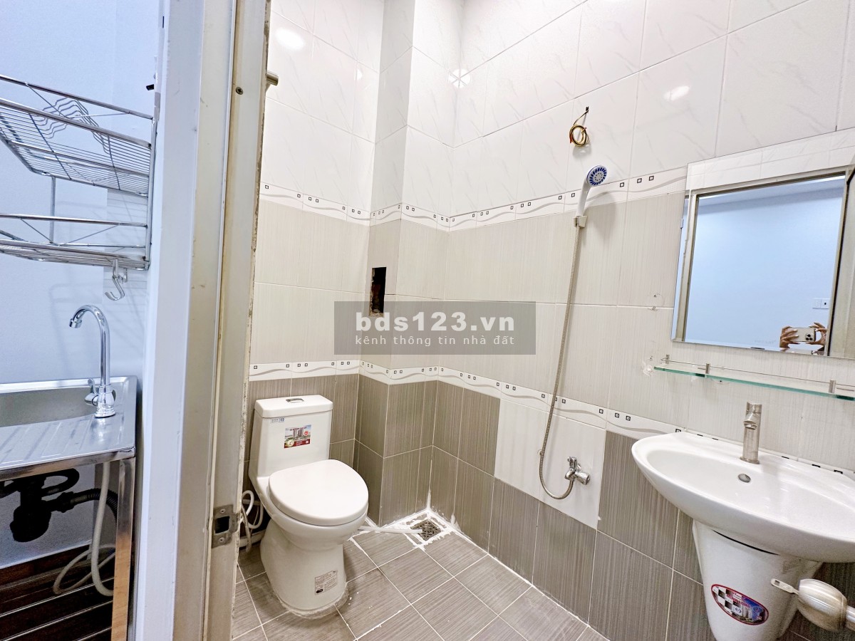 Cho thuê phòng 137 Trương Đăng Quế p3 Gò Vấp gần sân bay TSN