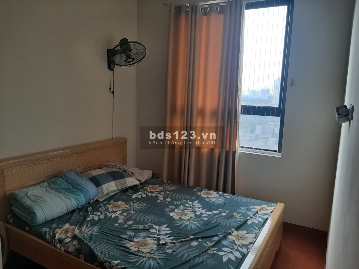 Chính chủ cần bán gấp căn hộ 2 phòng ngủ, 2wc, 1 ban công, 1 lôgia, sổ hồng sở hữu lâu dài