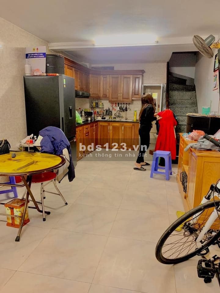 Bán nhà Thuỵ Khuê Tây Hồ nhà dẹp ở ngay, DTSD 35m² x 5 tầng, giá chỉ 5 tỷ