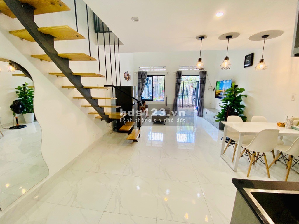 Bán nhà 2 tầng Châu Thị Vĩnh Tế Ngũ Hành Sơn dtsd 60m2 chỉ 4 tỷ
