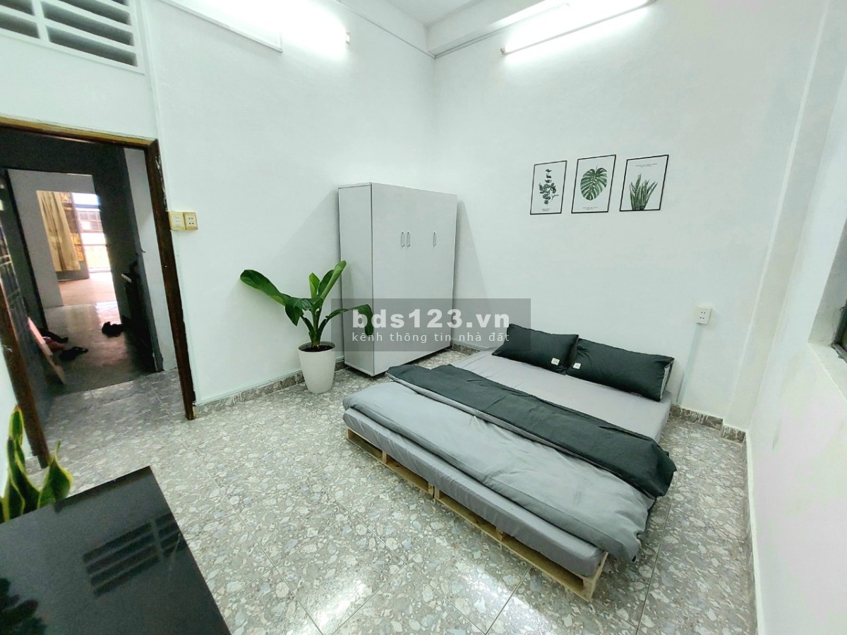 Cho thuê Căn hộ Studio có Nội thất cơ bản ngay Chợ Phạm Văn Hai và Lê Văn Sỹ