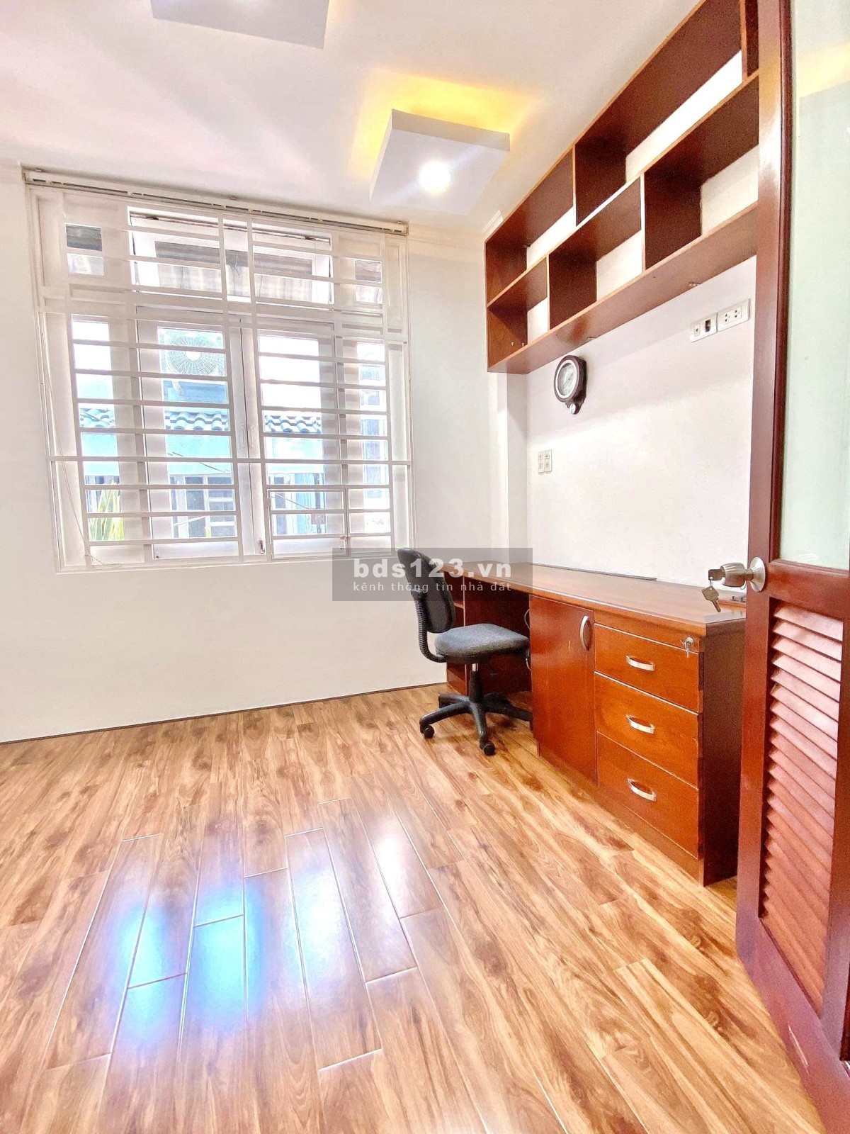 Bán nhà đường Bạch Đằng, Phường 15, Bình Thạnh, khu vực an ninh, dân trí cao