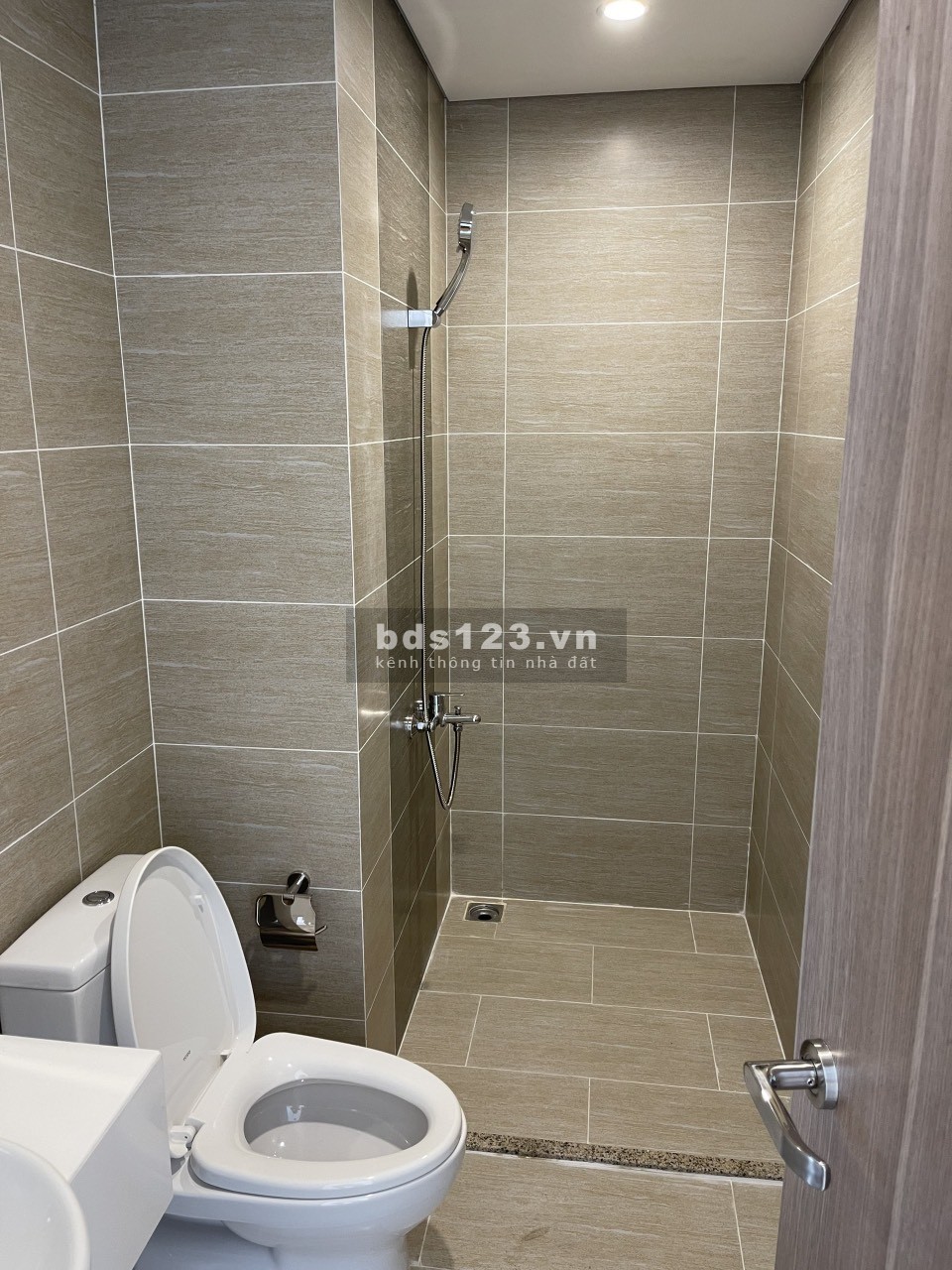 Cho thuê căn hộ Vinhomes Quận 9, 1PN bếp rèm chỉ 5,5 triệu/tháng