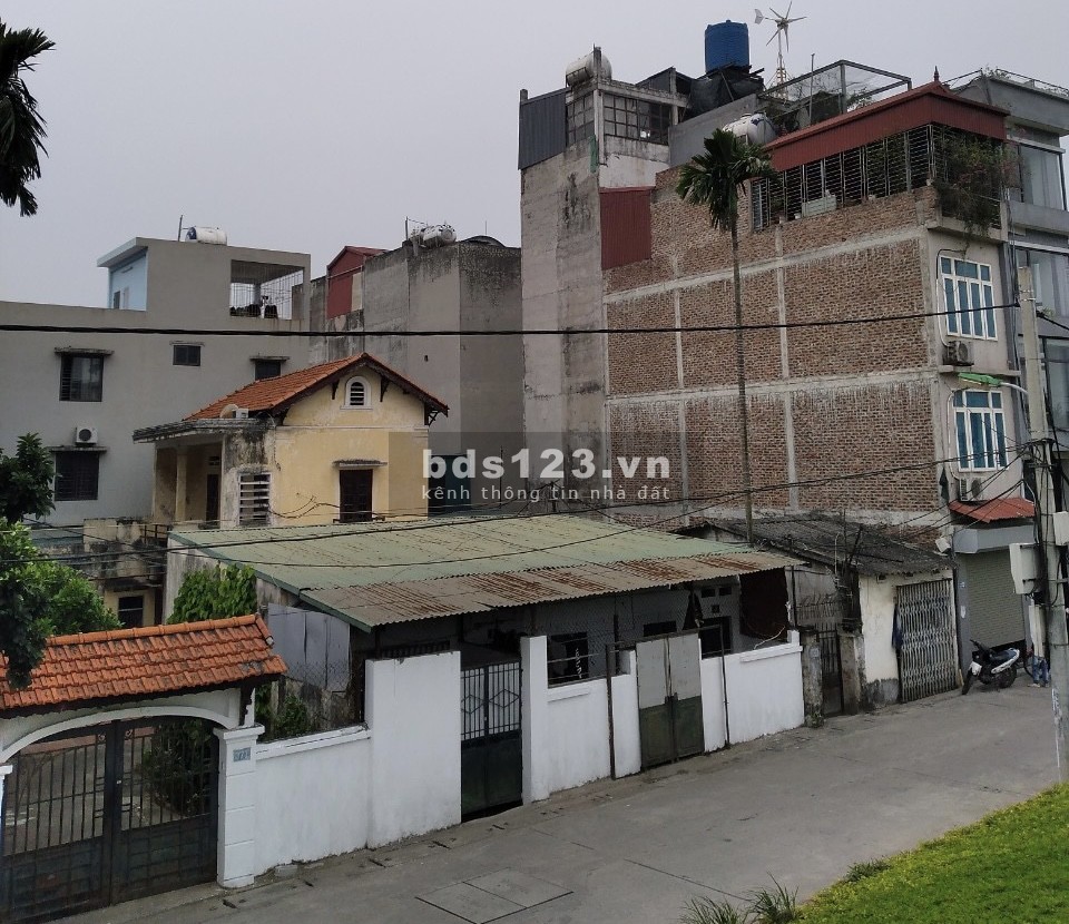 Chính chủ cần bán nhà cấp 4, diện tích 30m², đã có sổ hồng LH 0984681723