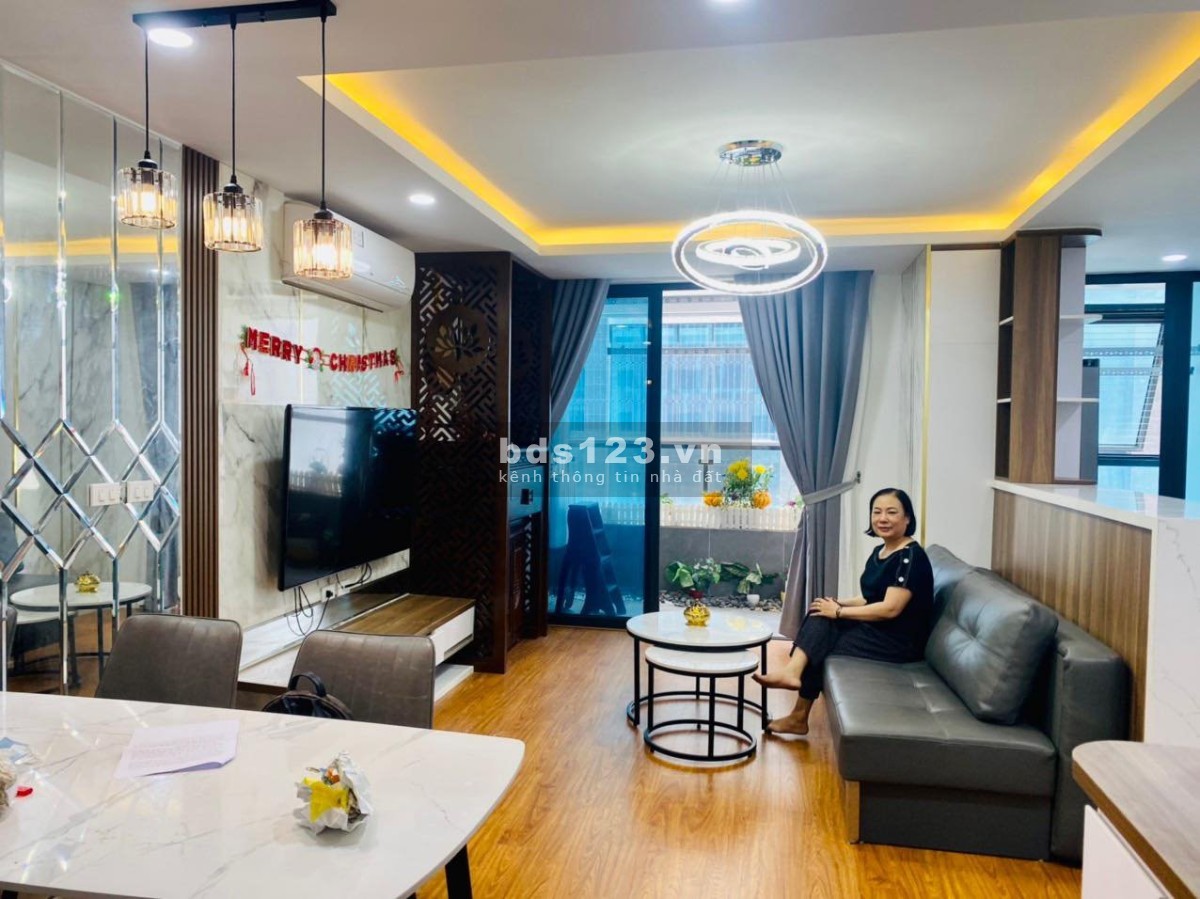 Cho thuê căn hộ 2PN 2WC tòa nhà Golden Land Hoàng Huy 275 Nguyễn Trãi