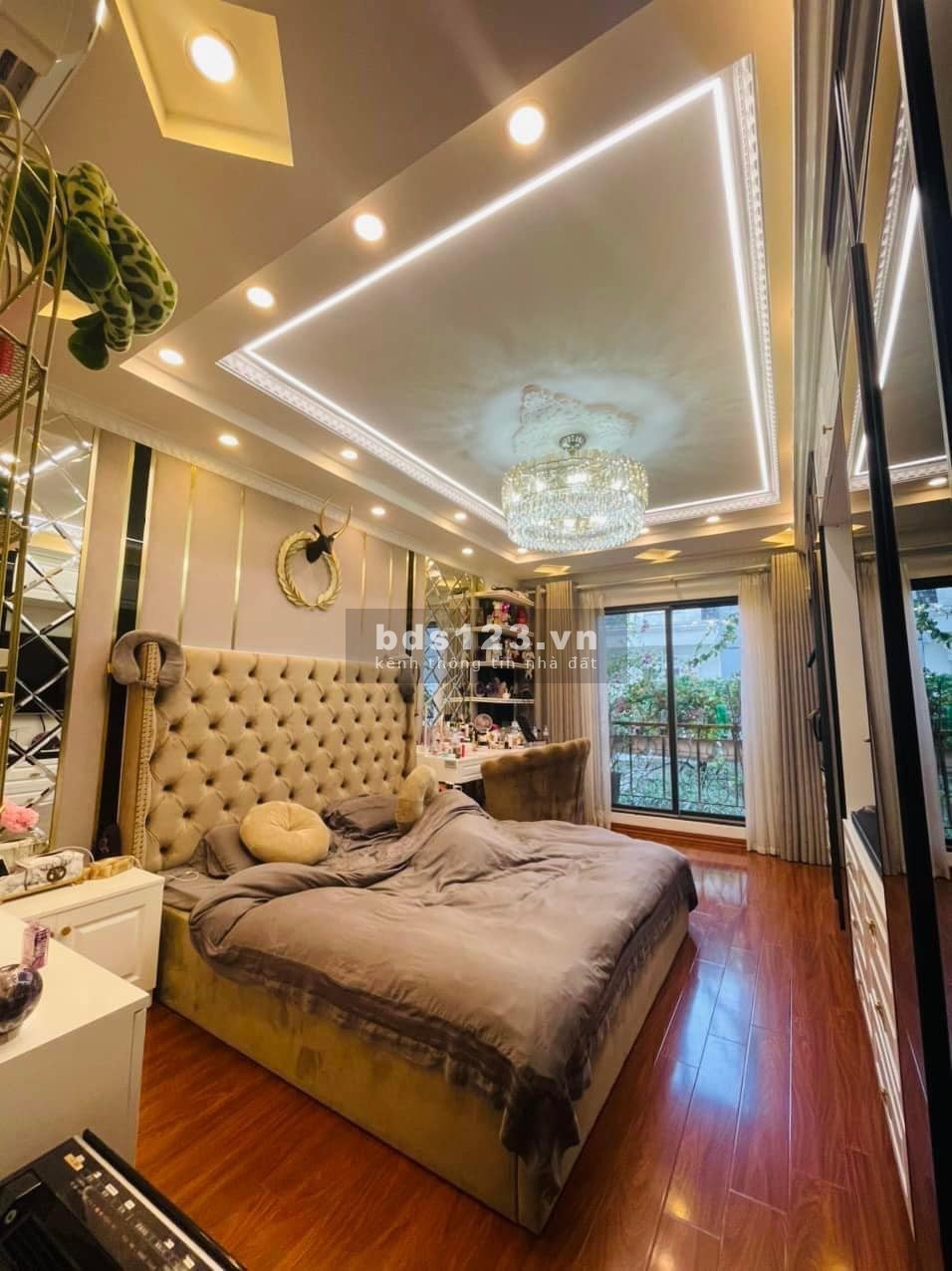 Bán nhà phố Láng Hạ, quận Đống Đa, DT 35m² x 5 tầng, MT 4m, phố hiếm nhà bán