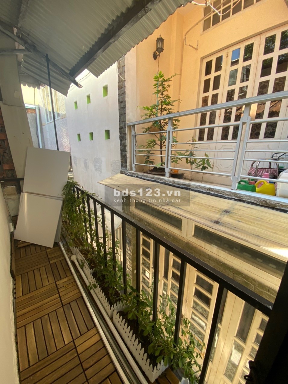 Cần bán nhà đường Ngô Tất Tố, Phường 21, Bình Thạnh, nhà đẹp, pháp lý minh bạch.