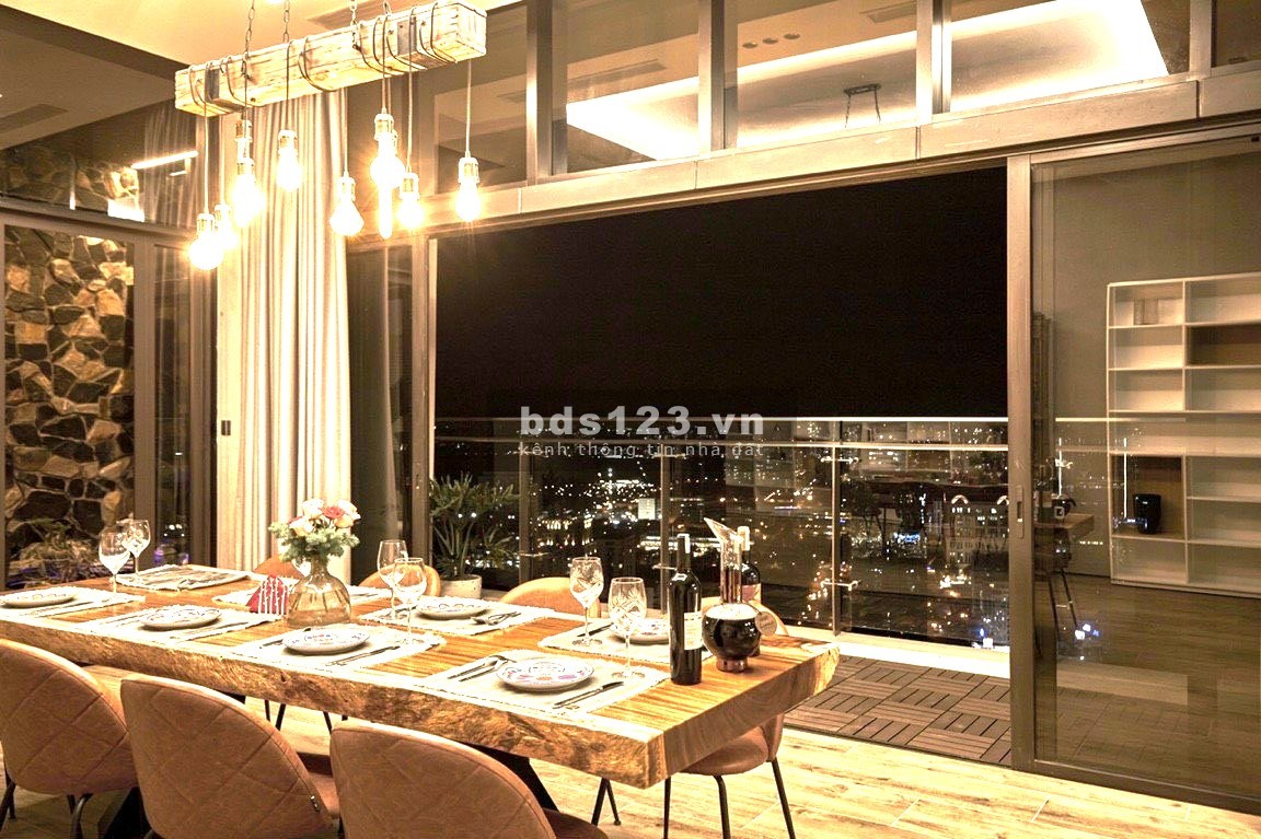 CĂN HỘ PENTHOUSE CAO CẤP RIVIERA POINT 4PN – 300M2 – CHO THUÊ 4000$/THÁNG.