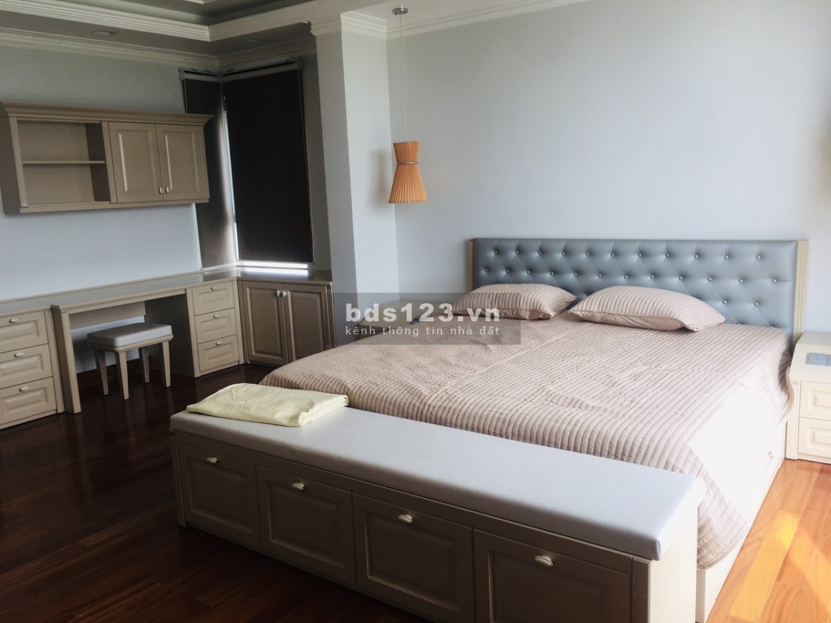 Căn hộ Penthouse cao cấp Star Hill Phú Mỹ Hưng, 4pn, dt 300m2, cho thuê 55 triệu