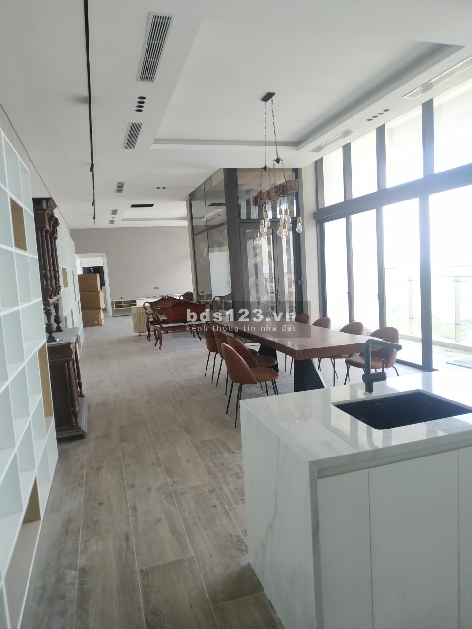 CĂN HỘ PENTHOUSE CAO CẤP RIVIERA POINT 4PN – 300M2 – CHO THUÊ 4000$/THÁNG.
