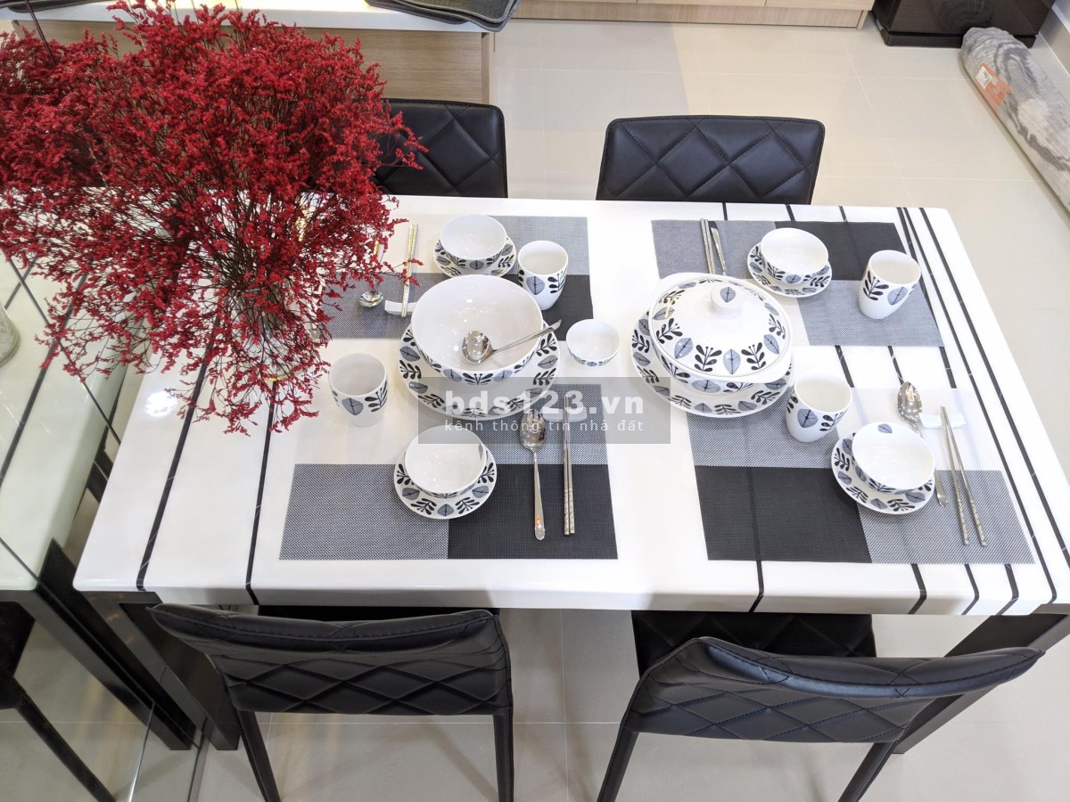 Cho thuê siêu phẩm 2 phòng ngủ chỉ 18tr Sun Avenue