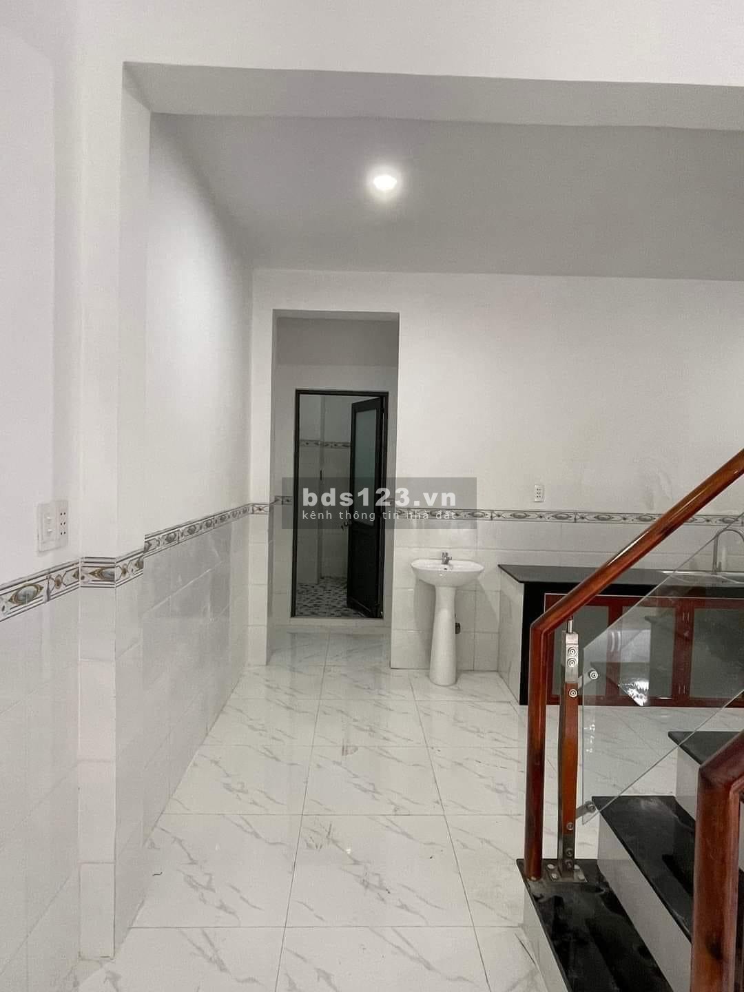 Bán nhà mới xây tại An Phú gần VSIP1, giá 950 triệu có bớt lộc