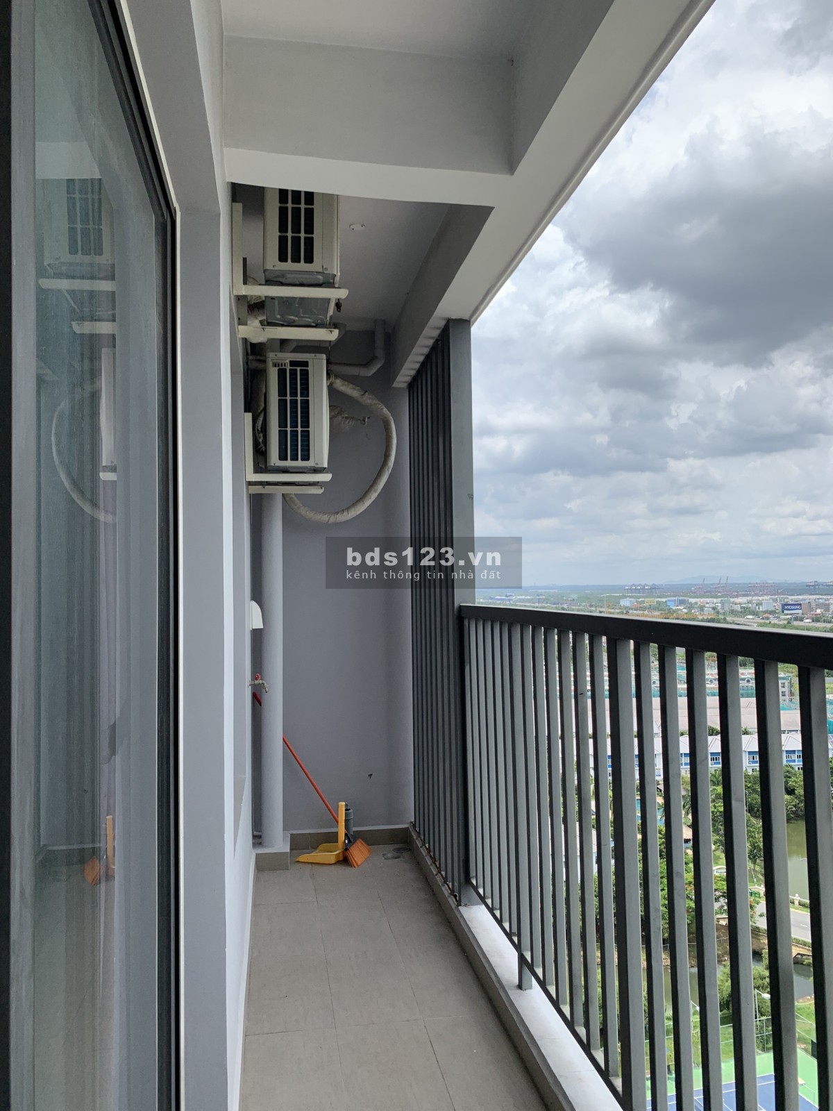 Cho thuê căn hộ Safira Khang Điền 2pn bếp, máy lạnh tủ, giá 7.5 triệu. giá tốt nhất hiện tại