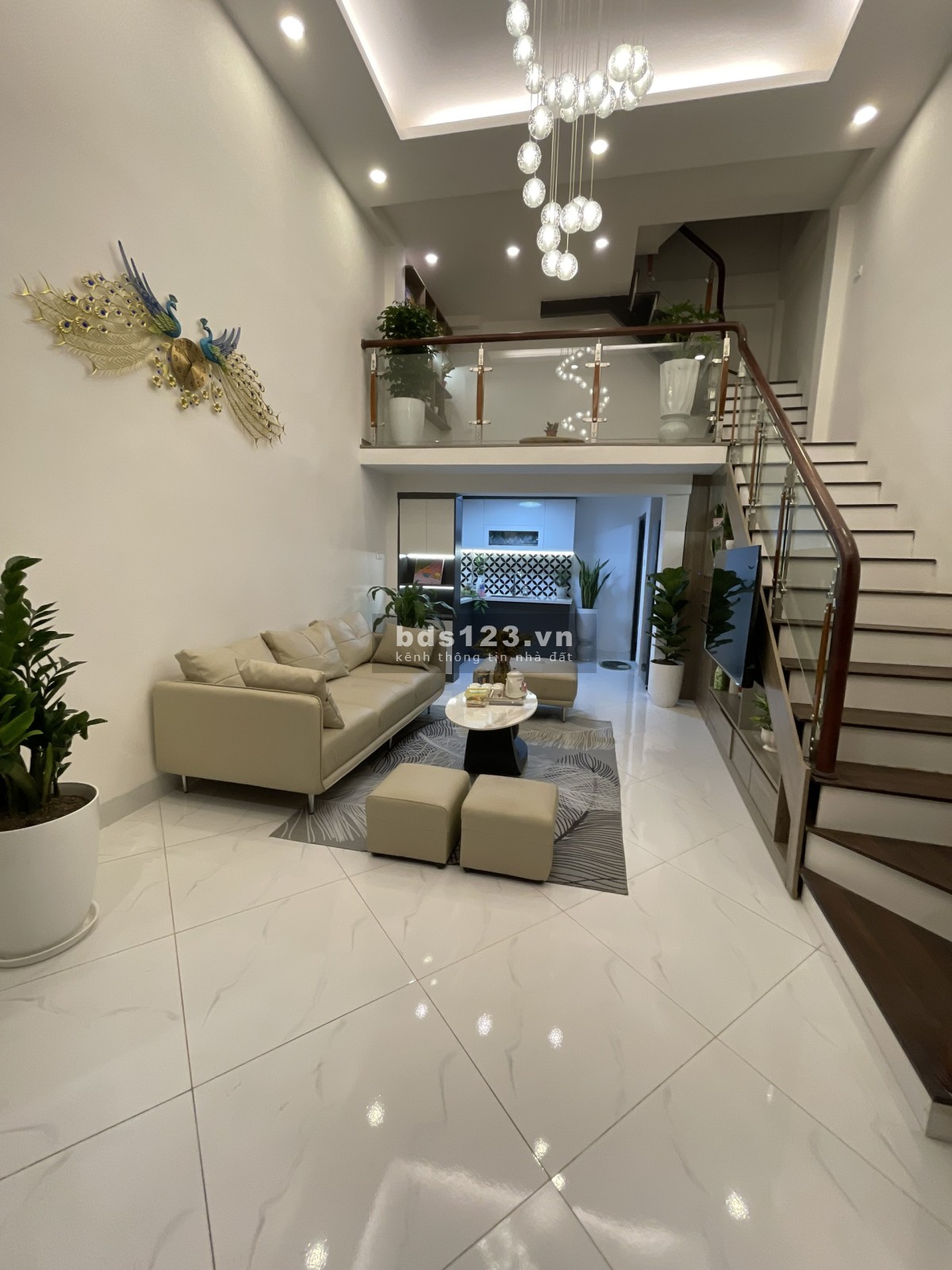 Bán nhà Võ Thị Sáu, khu phân lô, ô tô tránh, DTSD 48m² x 5 tầng, giá chưa đến 10 tỷ