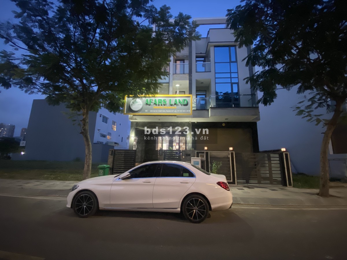 Cần sang Nhượng HĐ Thuê Văn Phòng - Quận 2 Đảo Kim Cương