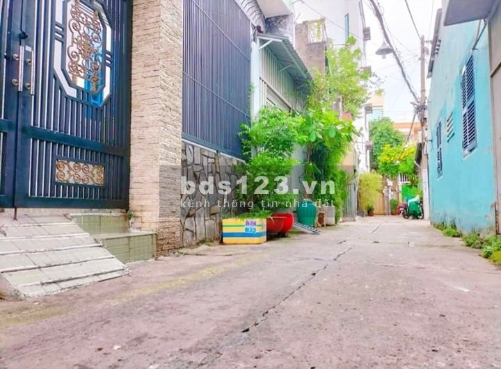 2 tỷ - Bán nhà Thống Nhất, Gò Vấp , 2 tầng, 2pn 2wc , 3 gác đậu cửa