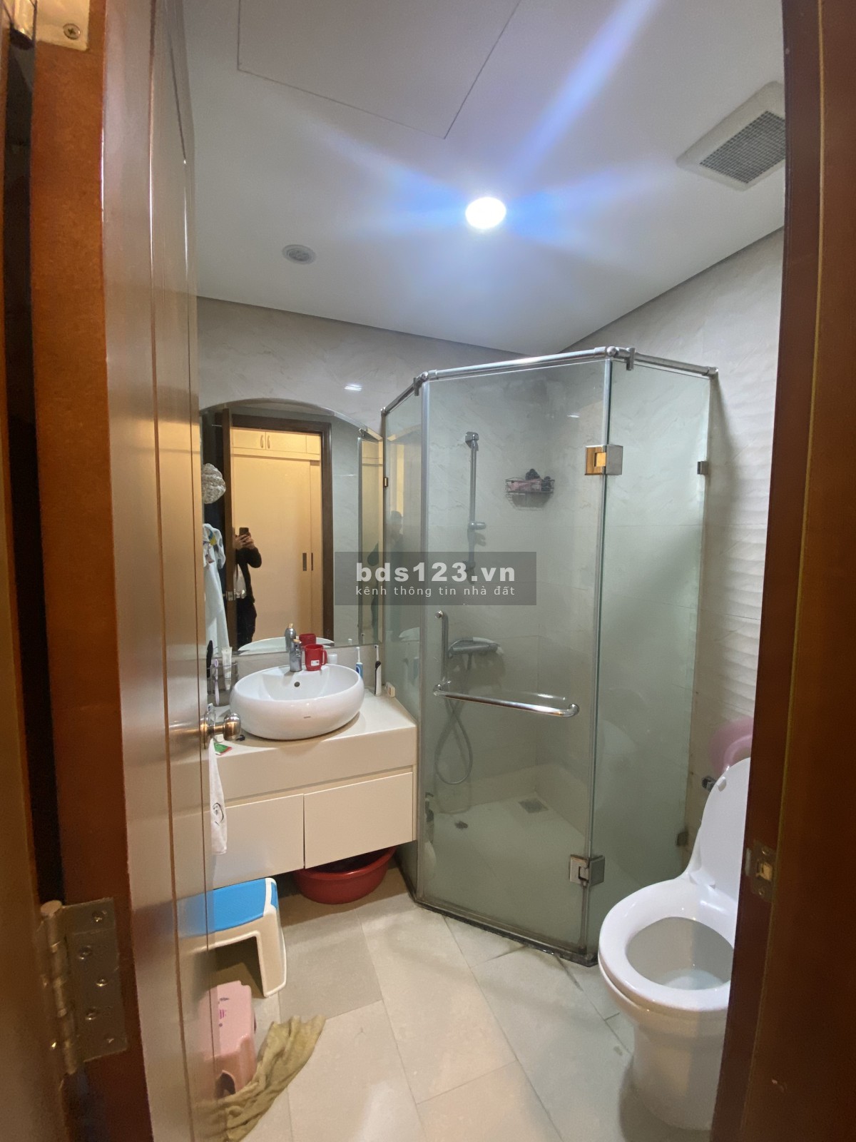 Bán căn 2 phòng ngủ dt 74m2 Park Hill Times City đầy đủ đồ, 4.1 tỷ, bao phí