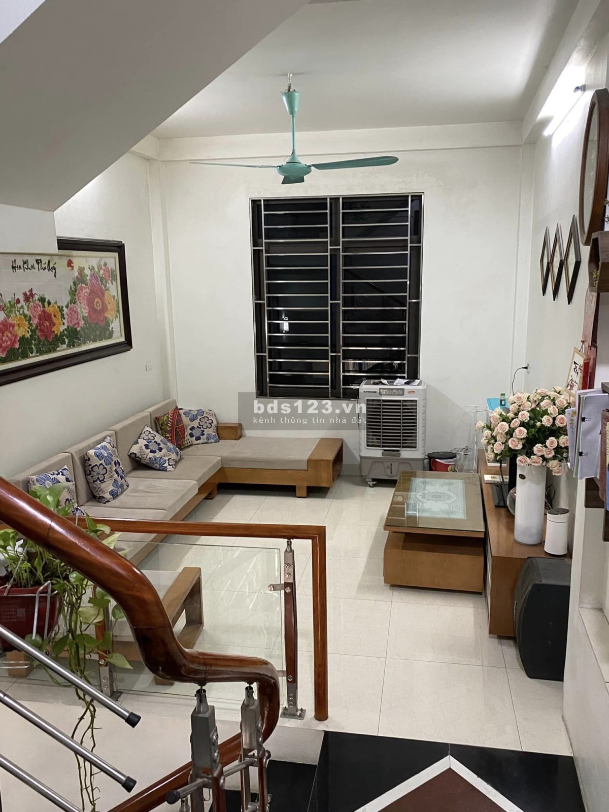 Bán nhà Âu Cơ, ô tô đỗ cửa, nhà ngõ thông tứ phía, DT 36m², MT nở hậu, giá 3,9 tỷ