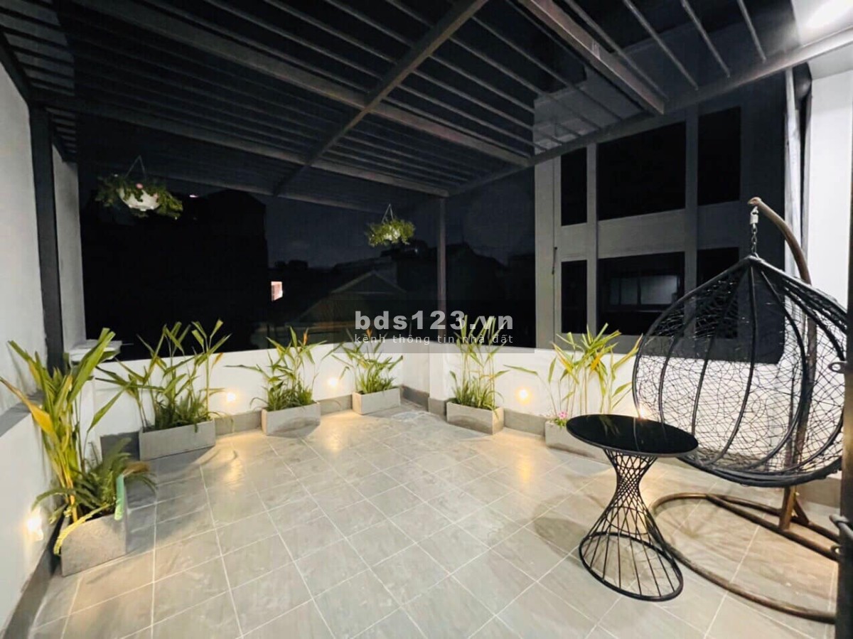Bán nhà Võng Thị, Tây Hồ, căn góc nhà đẹp ở ngay, DTSD 50m², giá chỉ 6 tỷ