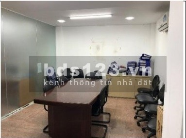 Toà nhà còn trống cần share bớt tầng làm VP Cty, đã set up full nội thất chỉ cần vào hoạt động.