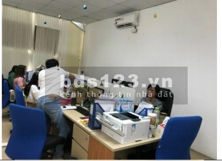 Cho thuê gấp văn phòng Cao Thắng Quận 3, tiện ích đủ lh 0768655446