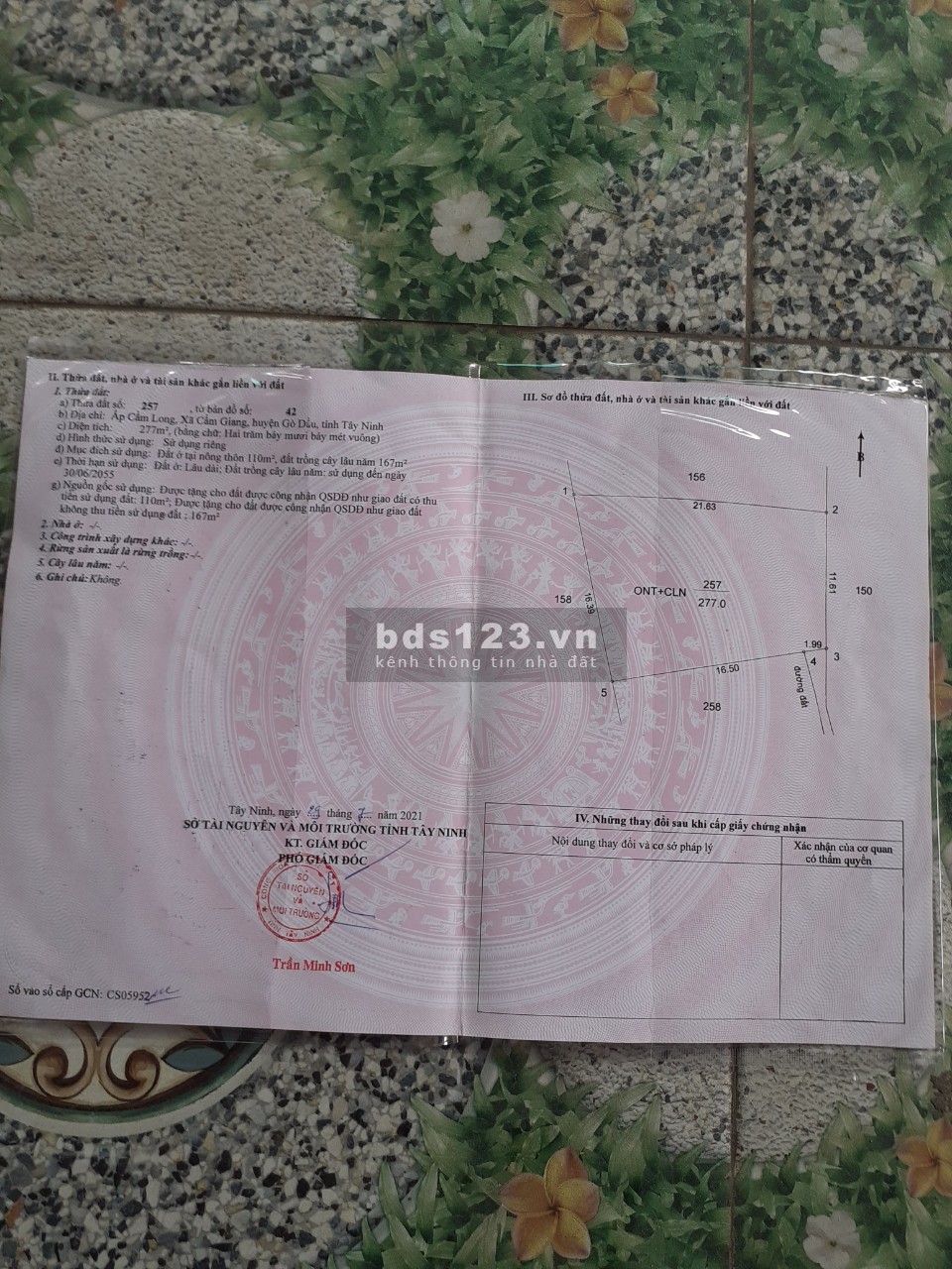 Bán nhà cấp 4 sân vườn rộng đẹp chính chủ, giá 800 triệu, LH 0908639056