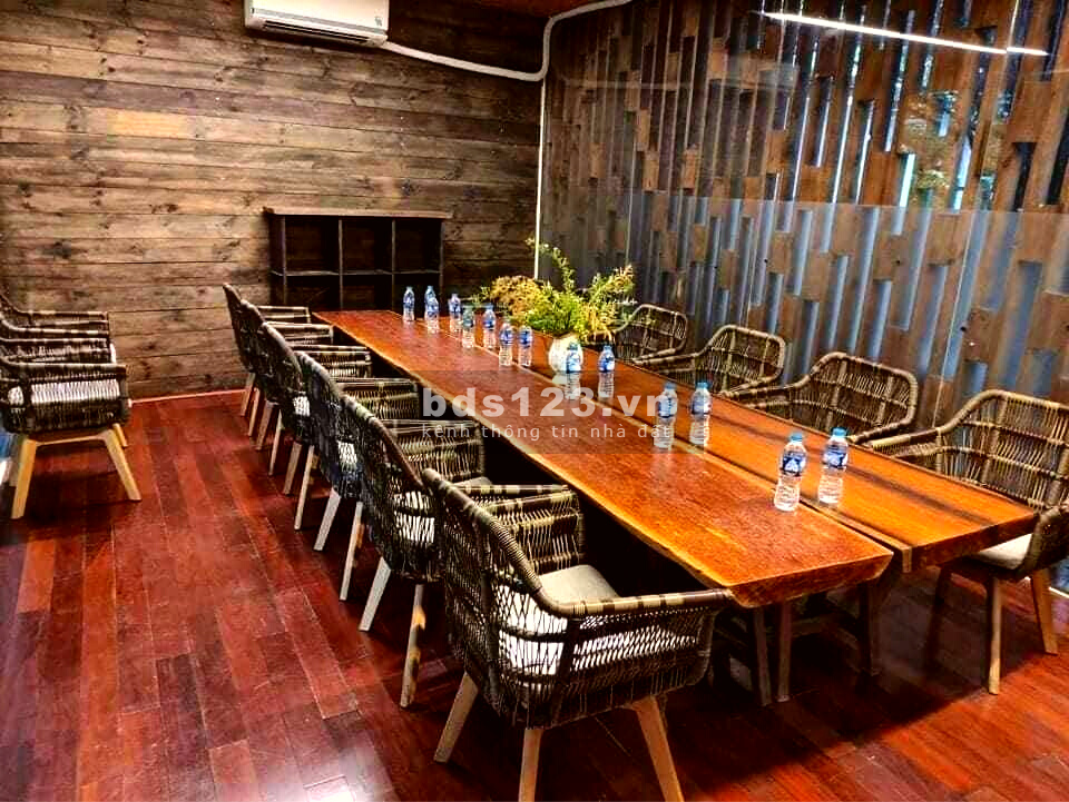Văn phòng xanh đẹp mới lạ giữa vườn Sài Gòn với giá phải chăng