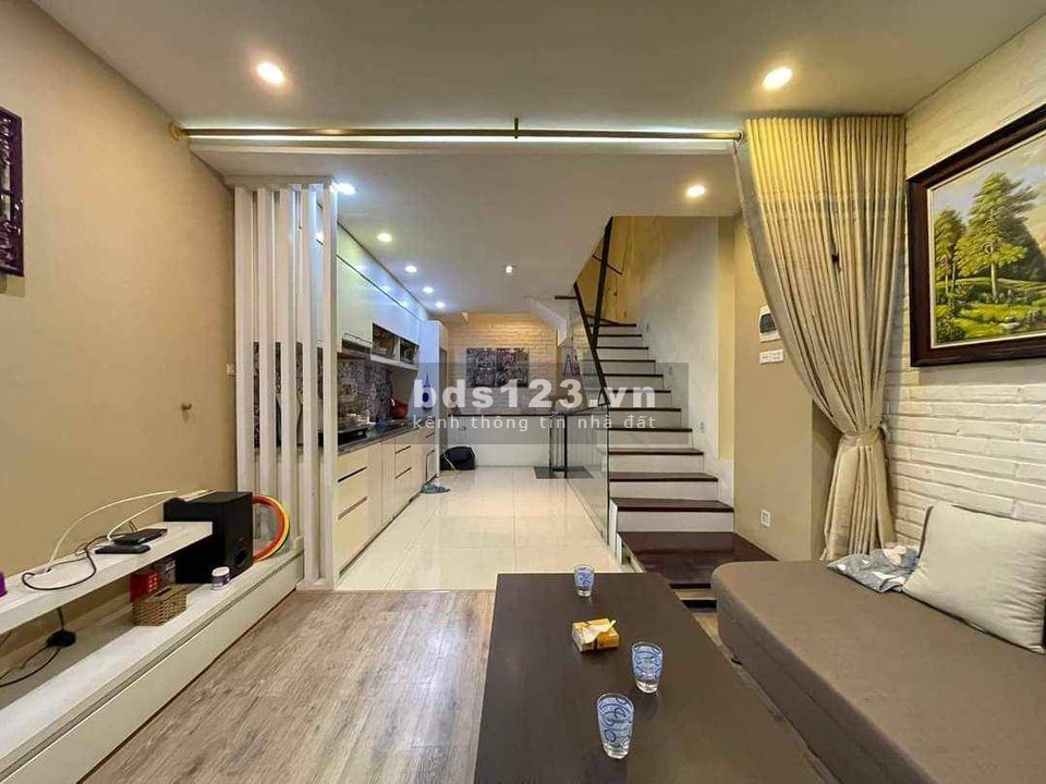 Bán nhà đẹp Ba Đinh đón tết ô tô tránh cách nhà 30m, sổ đỏ đẹp