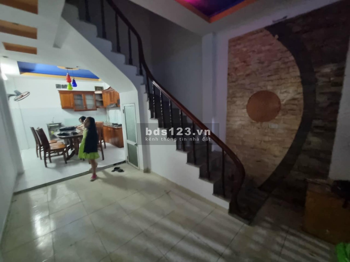 Bán nhà Mỹ Đình giá 3.68 tỷ ngõ nông rộng 4 tầng khu an ninh
