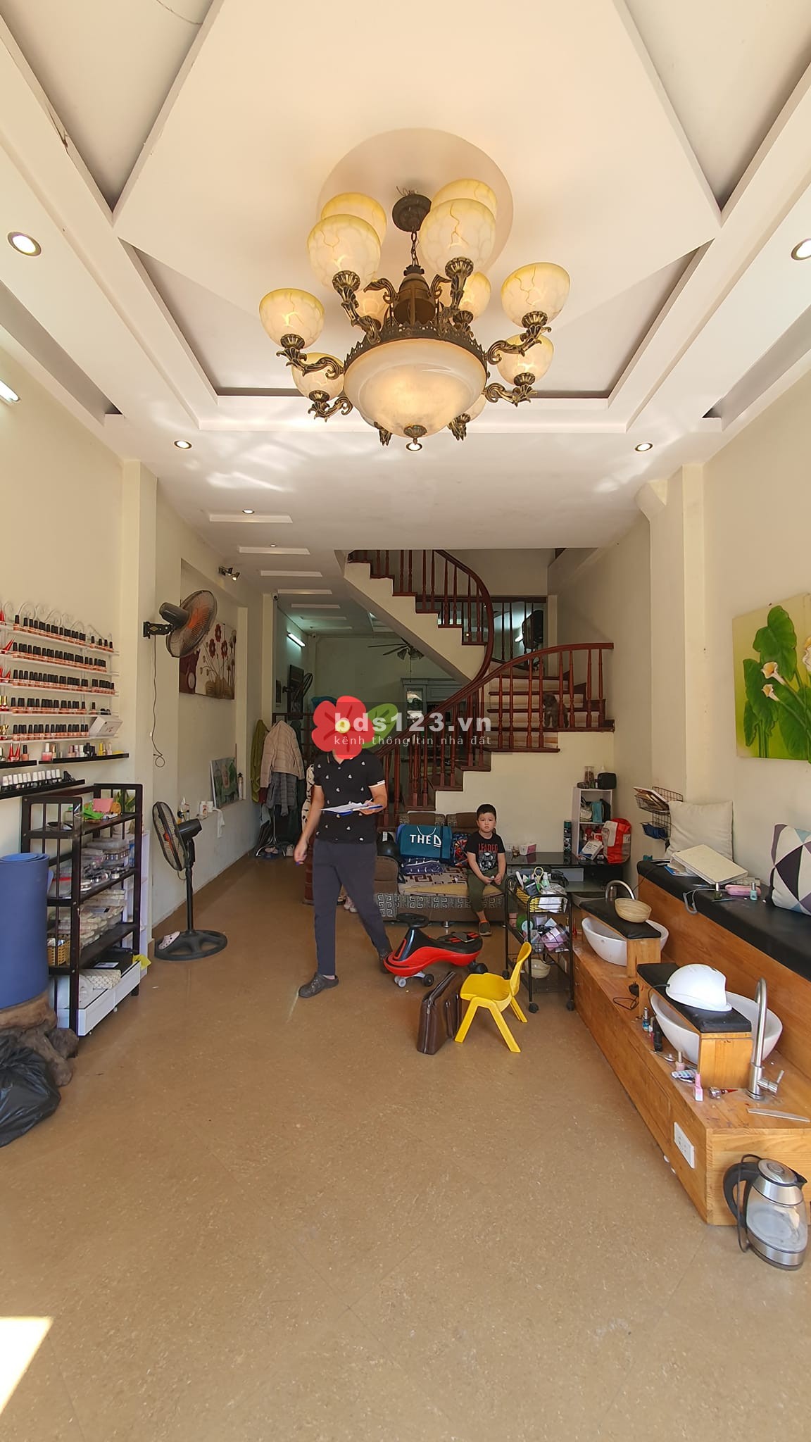 Bán nhà Tứ Liên đẹp ô tô 7 chỗ vào nhà gần phố tiện ích ngập tràn 55m giá 5,9tỷ