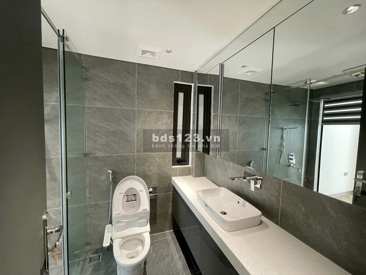Bán nhà phố Hoàng Như Tiếp, Long Biên, Hà Nội, LH 0822229600
