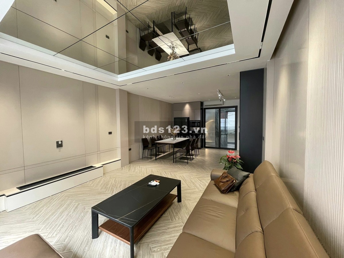 Bán nhà phố Hoàng Như Tiếp, Long Biên, Hà Nội, LH 0822229600