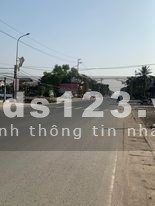 Gia đình cần bán nhanh lô đất mặt đường quốc lộ 6 tại thị trấn Lương Sơn tỉnh Hòa Bình