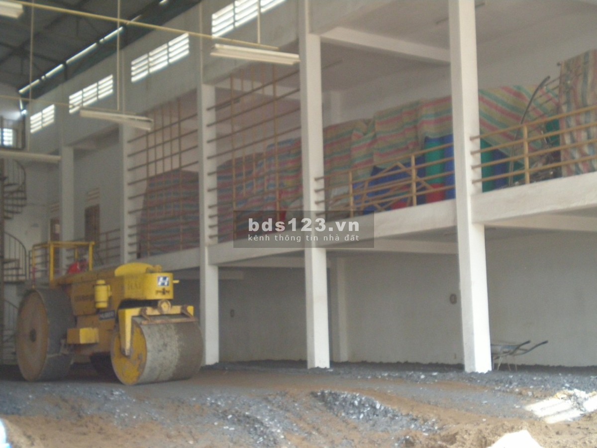 Giá rẻ! Cho thuê 1200m2 kho đường Võ Văn Kiệt, phường 16, Quận 8