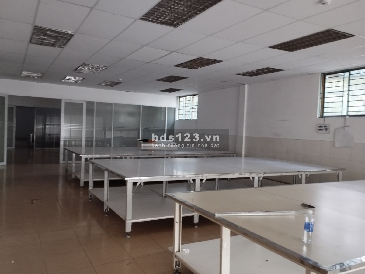 Cho thuê 1600m2 đến 2000m2 xưởng trong KCN Tân Bình,Tân Phú