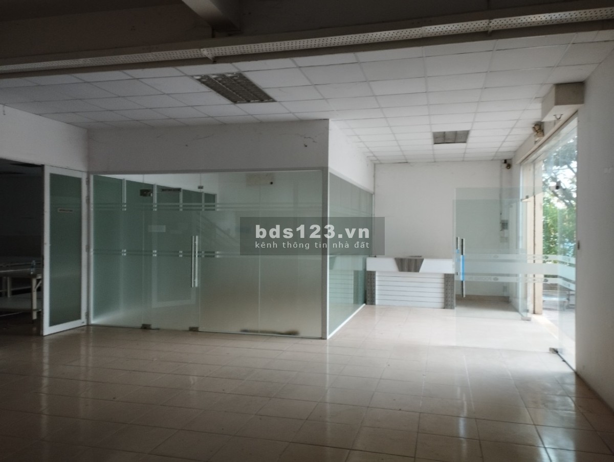 Cho thuê 1600m2 đến 2000m2 xưởng trong KCN Tân Bình,Tân Phú